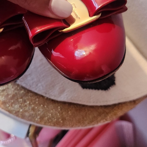 Salvatore Ferragamo Red Patent Leather Ballet Flats - Picture 10 of 11